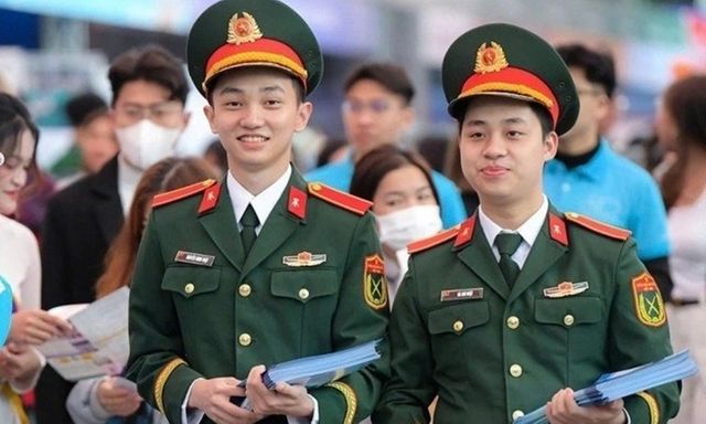 Sơ tuyển vào trường quân đội 2026: Nhiều trường không xét tuyển thí sinh cận thị