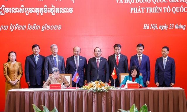 Việt Nam và Campuchia tăng cường hợp tác công tác Mặt trận