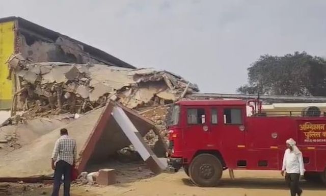 Sập kho lạnh khiến 4 người tử vong, 12 người bị thương ở Ấn Độ