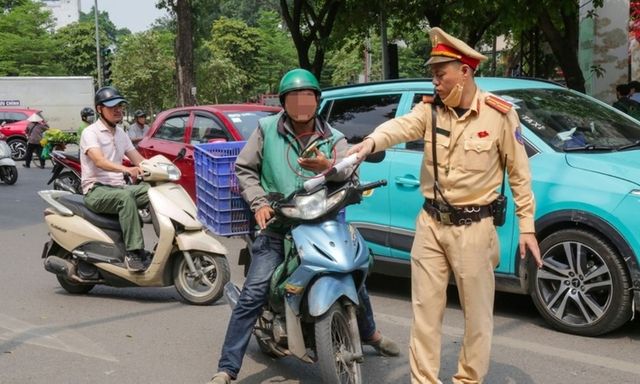 Bãi bỏ Nghị định 100/2019/NĐ-CP xử phạt vi phạm giao thông