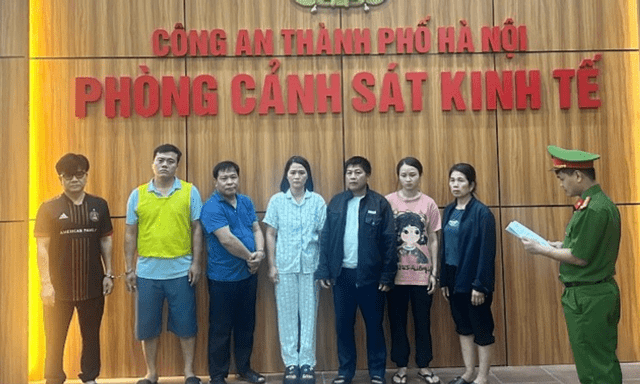 Gần 300 tấn lợn dịch tuồn vào chợ, công ty cung cấp thực phẩm cho trường học ở Hà Nội: Khởi tố 8 bị can