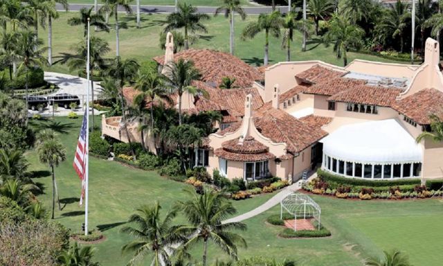 Tiêm kích F-16 bắn pháo sáng, chặn máy bay vi phạm không phận gần dinh thự của ông Trump