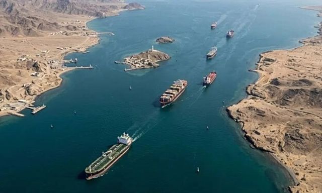 Iran chính thức thông qua đạo luật thu phí quá cảnh đối với tàu thương mại qua eo biển Hormuz