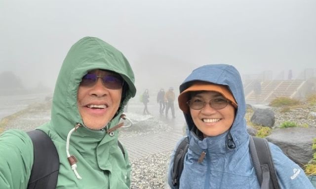 Cựu kỹ sư 66 tuổi mang theo di ảnh vợ chạy bộ 2.200 km, lý do phía sau gây xúc động