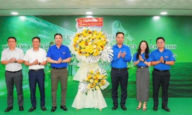 Bí thư Đảng ủy, Chủ tịch HĐQT Tổng công ty Khí Việt Nam đối thoại với đoàn viên, thanh niên PV GAS