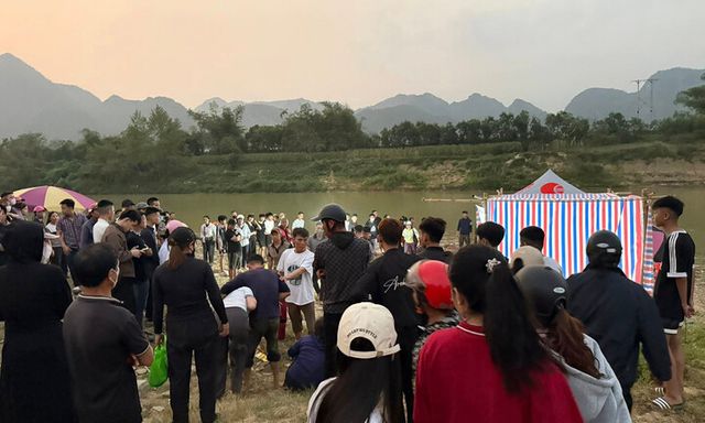 Tìm thấy thi thể cô gái trẻ trên sông Con, Nghệ An