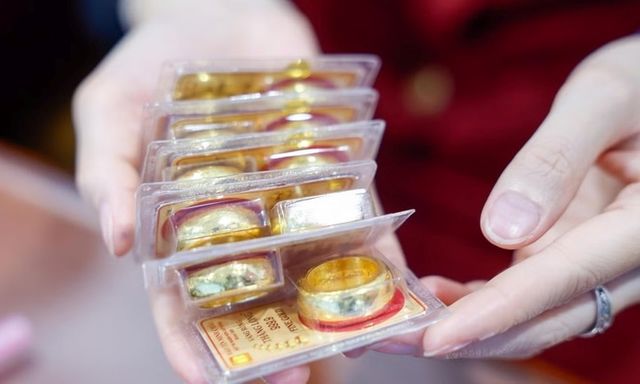 Giá vàng hôm nay (7/4): Giá vàng trong nước tiếp tục giảm