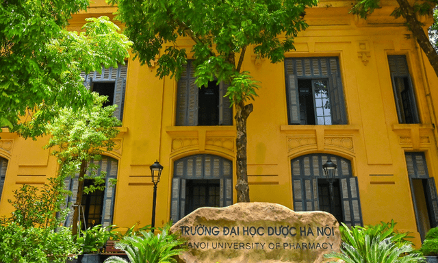 Trường Đại học Dược Hà Nội xét tuyển bằng 4 phương thức, không quy đổi IELTS