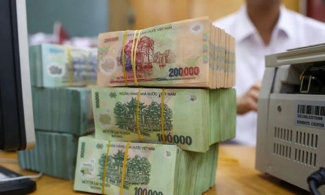 Tại sao không nên tiết kiệm tiền gửi có kỳ hạn 1 năm?