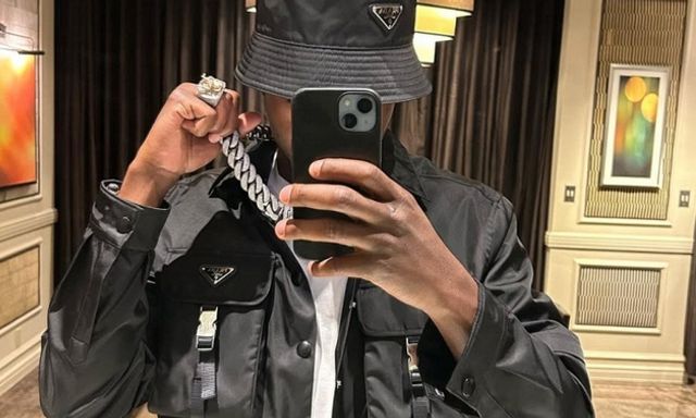 Bắt khẩn cấp nam ca sĩ kiêm rapper đình đám vì tội nghiêm trọng