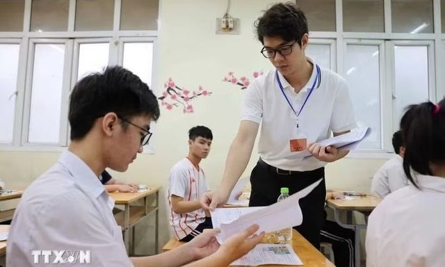 Tin tức giáo dục 24h: Hà Nội dự kiến tổ chức tuyển sinh vào lớp 10 trên máy tính từ năm 2027