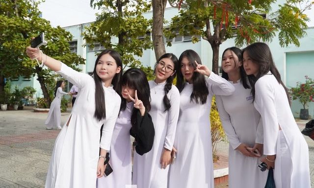 Tin tức giáo dục 24h: Đà Nẵng đề xuất thưởng 400 triệu đồng cho học sinh đạt giải quốc tế