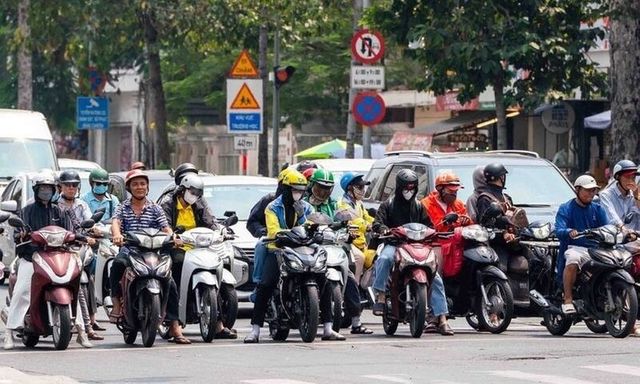 Tin tức dự báo thời tiết ngày 13/4: Hà Nội đêm không mưa, ngày nắng nóng