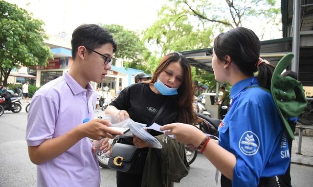 Kỳ thi vào lớp 10 công lập ở Hà Nội: Khi nào nên điều chỉnh nguyện vọng?