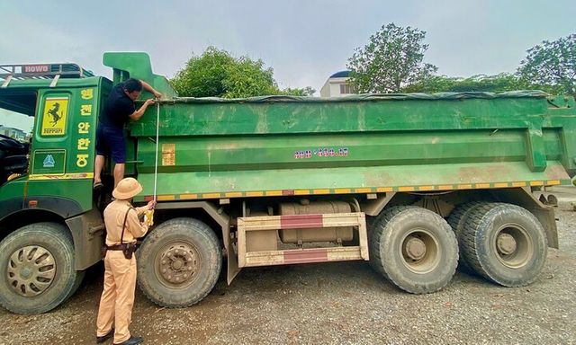 Hà Nội siết chặt xử lý xe tải vi phạm cơi nới, yêu cầu trả nguyên trạng