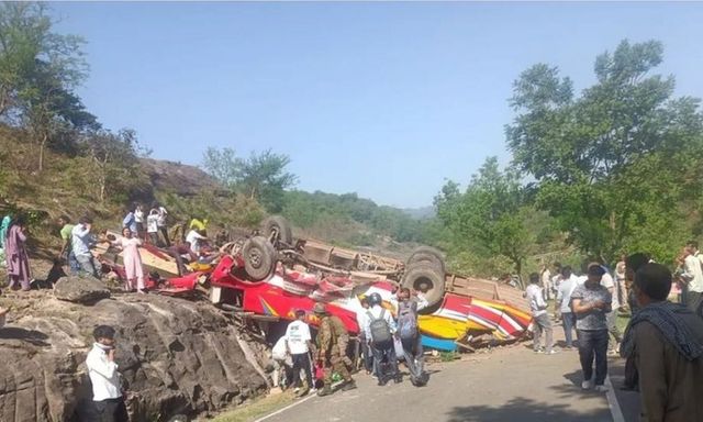 Xe buýt rơi xuống vực, ít nhất 22 người thiệt mạng