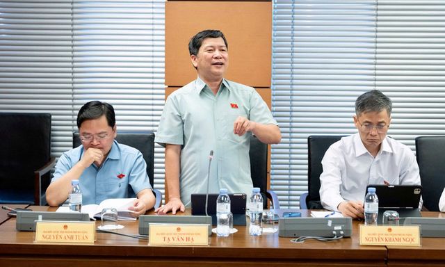 ĐBQH: Một gia đình nuôi 2 con ăn học thì mức giảm trừ gia cảnh 6,2 triệu đồng/người là không đủ