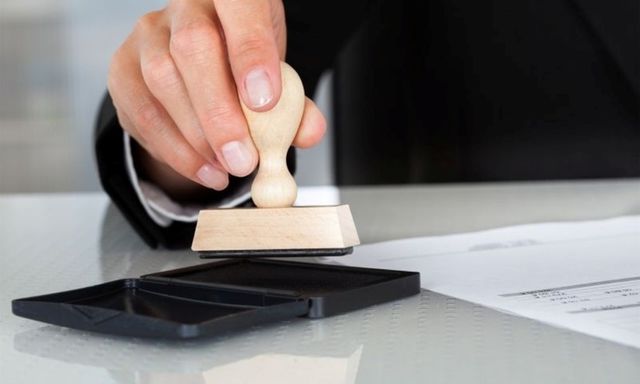 Dùng con dấu chưa đăng ký và dùng con dấu giả khác nhau thế nào?