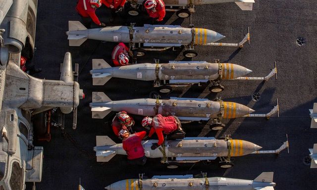 Kho tên lửa của Mỹ hiện ra sao sau 7 tuần xung đột với Iran?