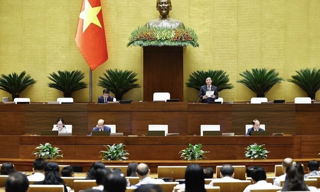 Ngày 23/4, Quốc hội thảo luận về các dự án luật và chương trình giám sát năm 2027