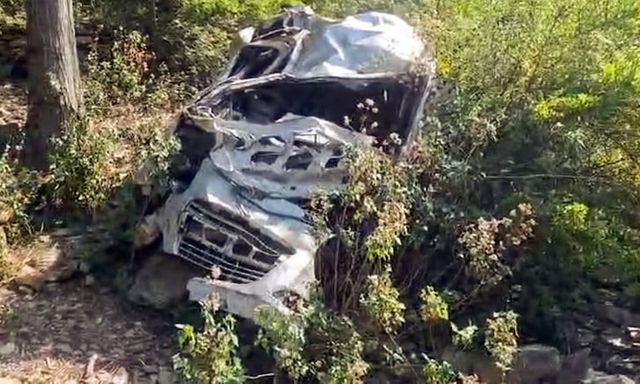 Xe chở khách dự đám tang lao xuống vực, 8 người thiệt mạng, 2 người bị thương ở Ấn Độ