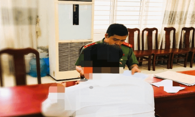 “Báo chốt” CSGT cho bạn bè né kiểm tra, người đàn ông bị phạt 7,5 triệu đồng