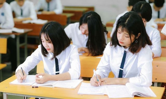 Học sinh lớp 9 Hà Nội đừng bỏ lỡ cột mốc 20/4 nếu muốn chắc suất vào lớp 10