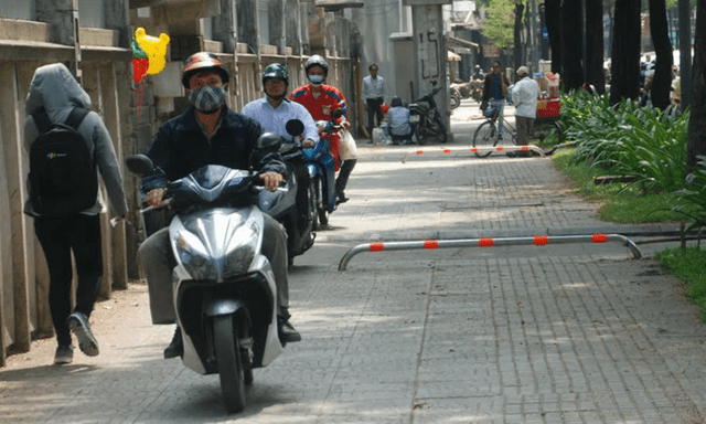 Chi tiết 192 xe máy leo vỉa hè, bị phạt nguội ở TP.HCM