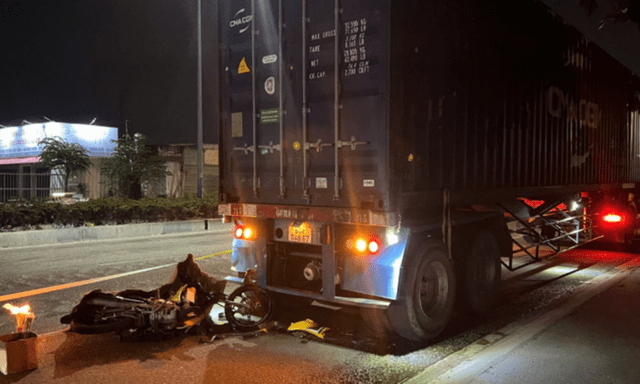 Người đàn ông tông vào đuôi xe đầu kéo, tử vong thương tâm