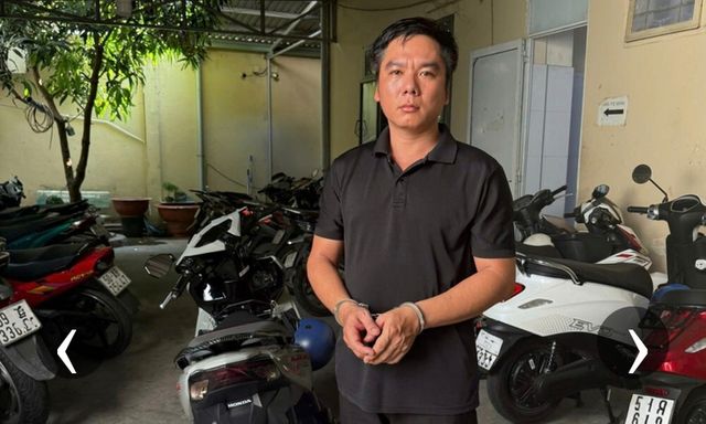 Bắt giữ nghi phạm cướp điện thoại rồi nhờ tài xế trả lại vì hối hận