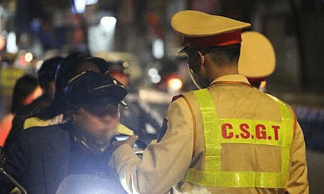 CSGT xử phạt hơn 2.100 tài xế vi phạm nồng độ cồn dịp nghỉ lễ 30/4
