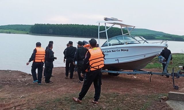 Tin tức thời sự 24h: Đang nhậu, người đàn ông ở Quảng Ngãi xuống đập nước để bơi rồi mất tích