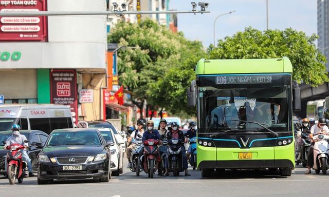 Hà Nội: Tăng cường tuần tra đường bộ, đường thủy bảo đảm giao thông an toàn dịp lễ 30/4 - 1/5
