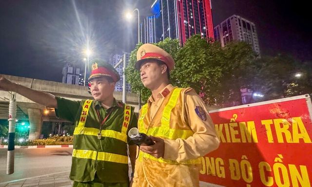 CSGT Hà Nội tăng cường kiểm tra, xử lý nghiêm vi phạm nồng độ cồn