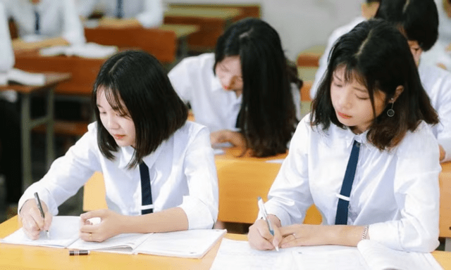 Tin tức giáo dục 24h: Gần 5.000 trường học hoàn thành khảo sát đánh giá kết quả học tập 2026