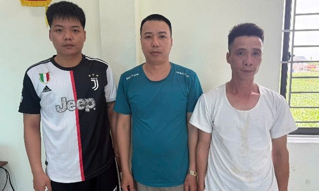 Tin pháp luật nổi bật 24h qua: Bắt quả tang 3 gã đàn ông 