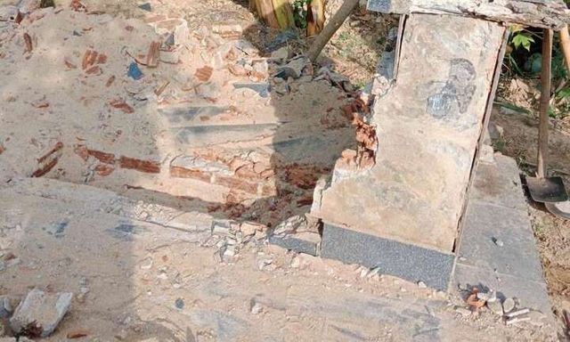 Vụ ngôi mộ hơn 50 năm bị đào trộm, 2 kẻ lạ mặt bỏ chạy khi bị phát hiện: Công an vào cuộc