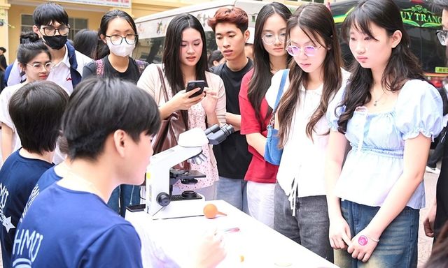 Tuyển sinh đại học 2026: Điều kiện xét tuyển thẳng vào ngành y được quy định như thế nào?