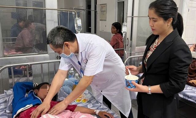 Vụ hơn 60 người nhập viện sau khi ăn bánh mì ở Quảng Trị: Bất ngờ trước kết quả kiểm nghiệm