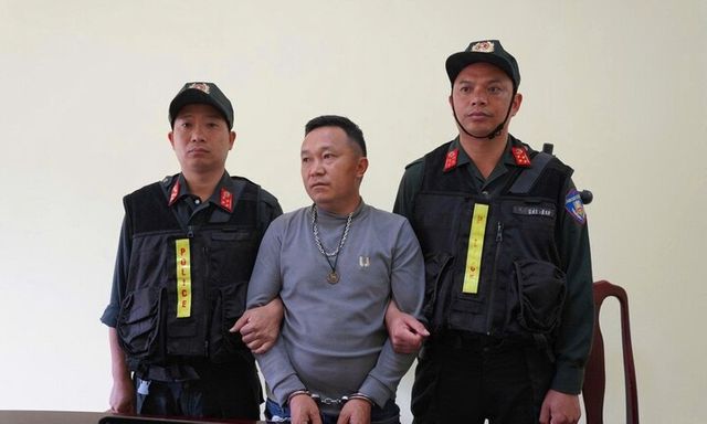 Danh tính đối tượng bán thuốc nam trái phép trên không gian mạng vừa bị bắt