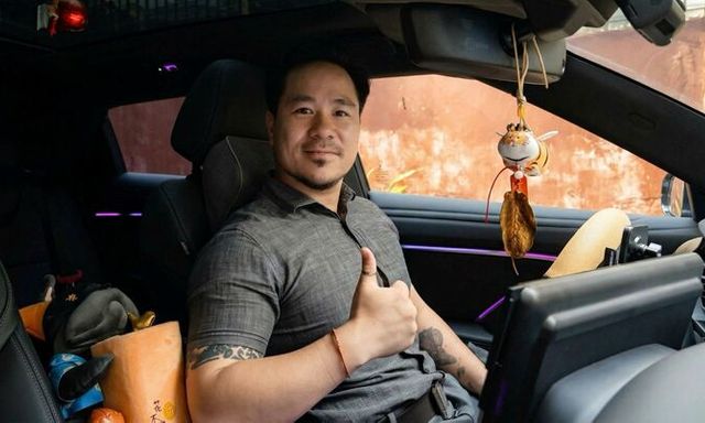 Sau gần 20 năm đi xe xăng, chủ xe chọn VinFast VF 7 vì “giá trị nhận được vượt xa mong đợi”