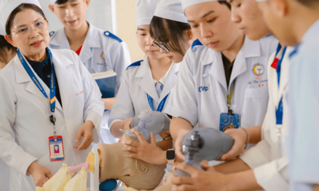 Chi tiết mức học phí các trường y dược năm 2026, có trường dự kiến tăng gấp đôi