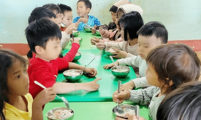 Vụ tố “ăn chặn” suất ăn trẻ mầm non: Thông tin mới đáng chú ý liên quan đến Hiệu trưởng