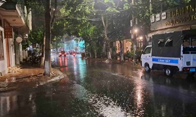 Tiết lộ bất ngờ về người đàn ông mang dao cố thủ gần 2 ngày trong quán cà phê ở Đắk Lắk