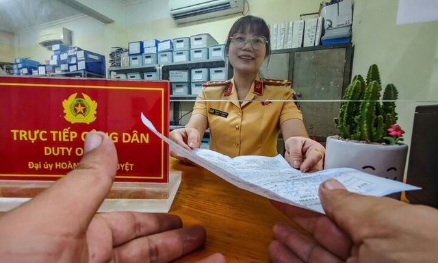 CSGT Hà Nội: Triển khai mô hình “Tổ CSGT tình nguyện - Ngày thứ Bảy vì Nhân dân”