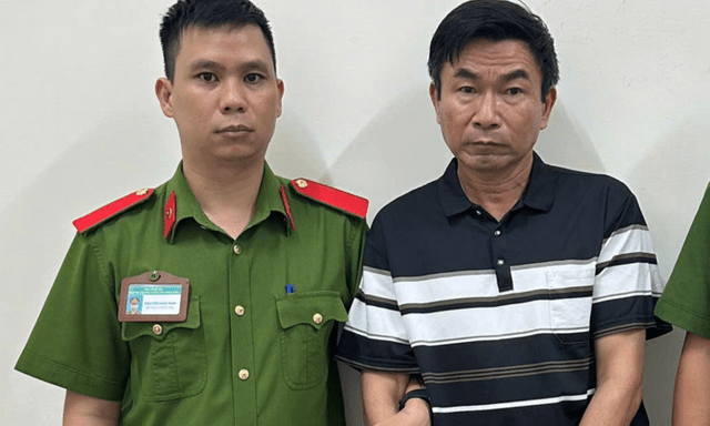 Khởi tố Nguyễn Duy Tấn, kẻ dùng tay và một con chó tấn công nam shipper