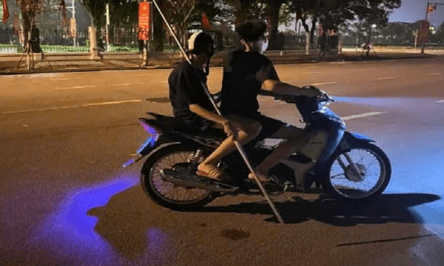 Bắt giữ nhóm thanh thiếu niên mang hung khí, lạng lách gây mất an ninh trật tự