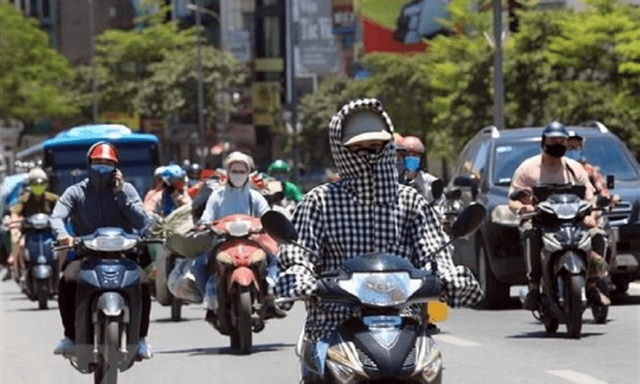 Miền Bắc và miền Trung bước vào đợt nắng nóng gay gắt kéo dài