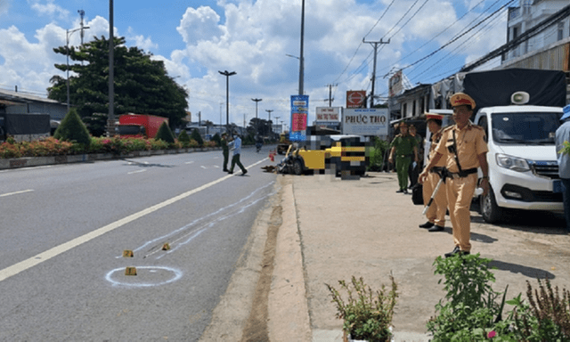 Tin tức tai nạn giao thông 24h: Xót xa người phụ nữ điều khiển xe lắc ba bánh dành cho người khuyết tật tử vong trên Quốc lộ 1