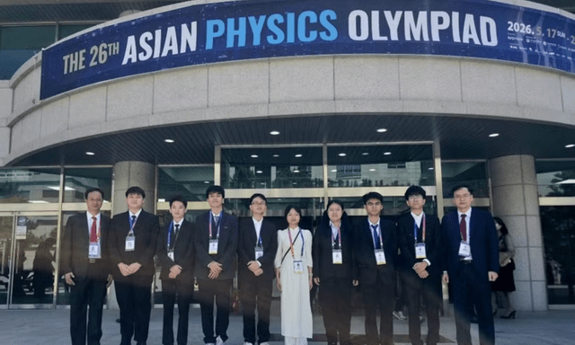 8/8 học sinh Việt Nam tham gia Olympic Vật lí Châu Á 2026 giành Huy chương 